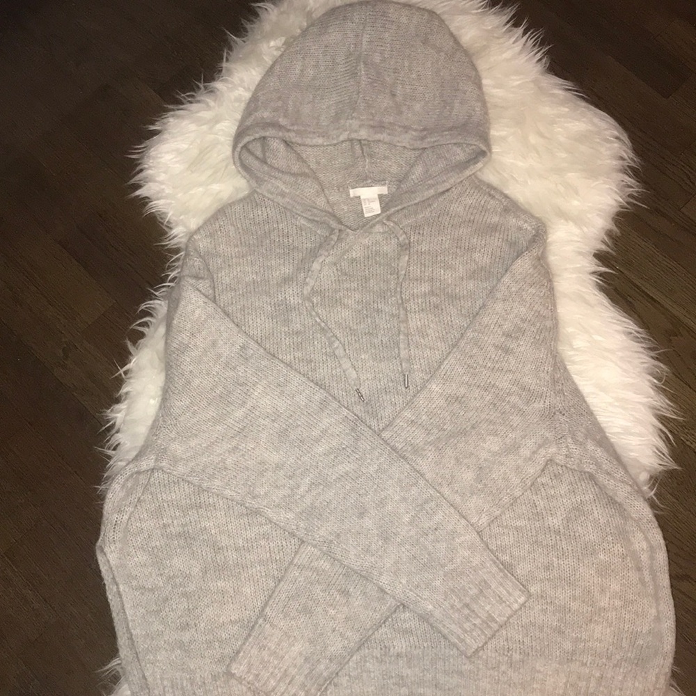 H&M women’s sweater